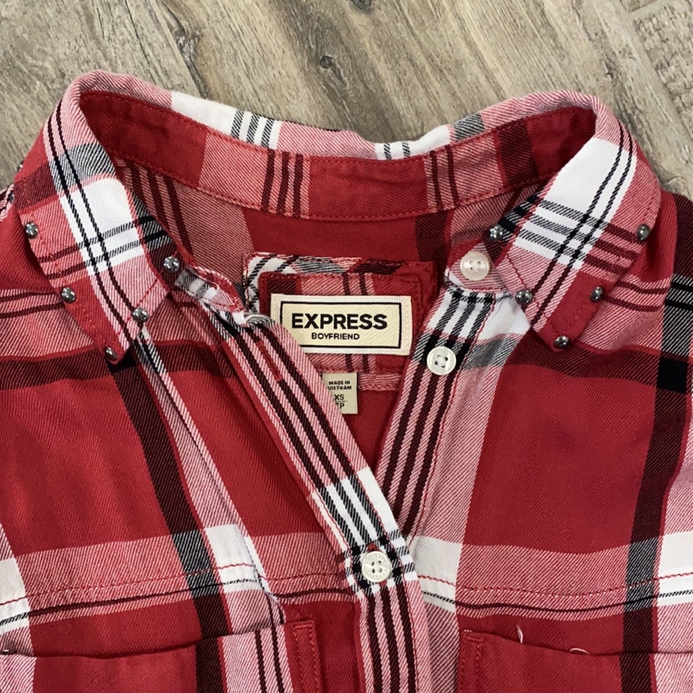 Red flannel - Picture 3 of 3